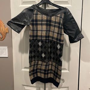 Short sleeve knit tunic dress with leather sleeves